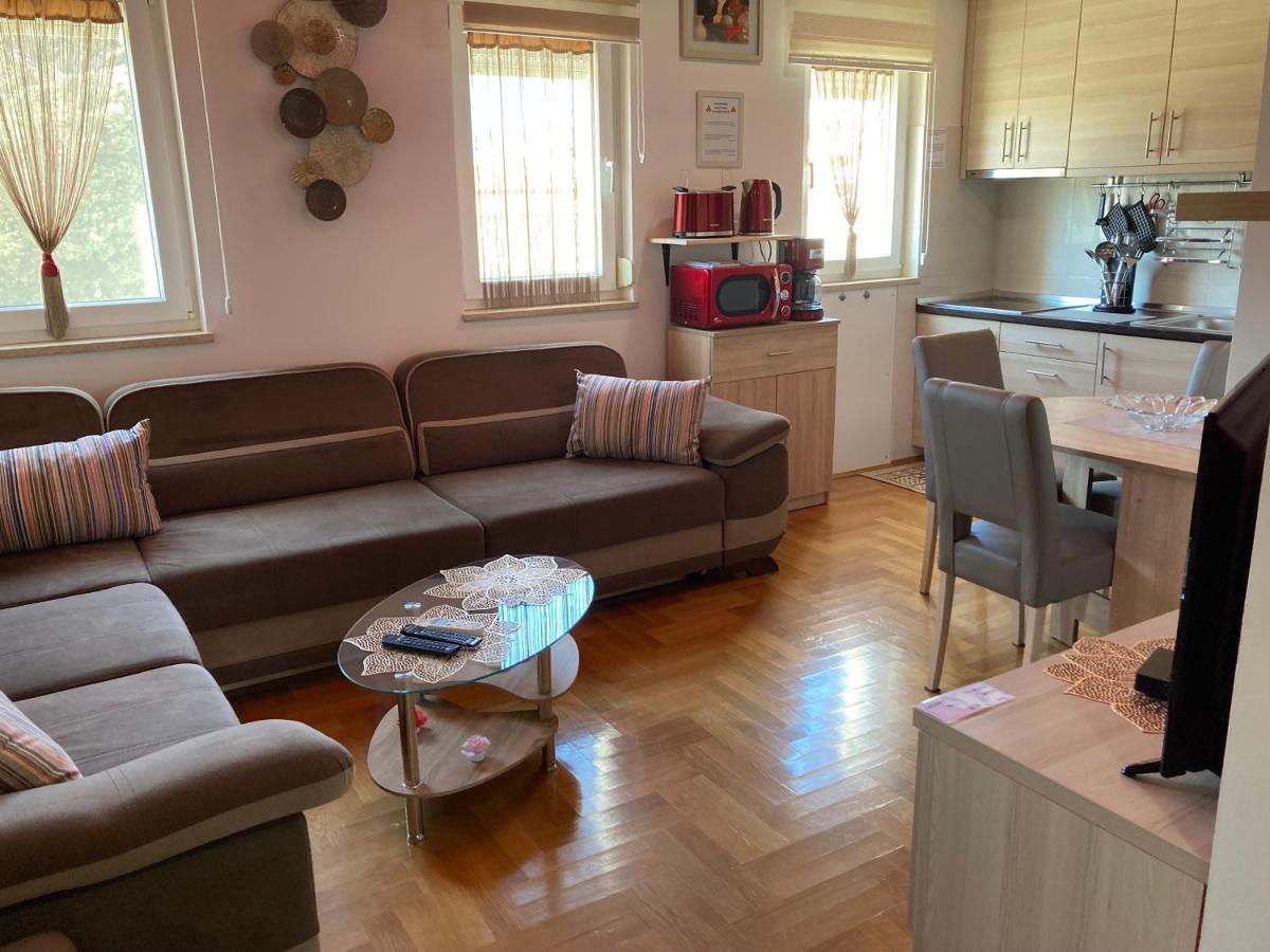 Apartment Capriati With Parking Garage Umag Exterior foto