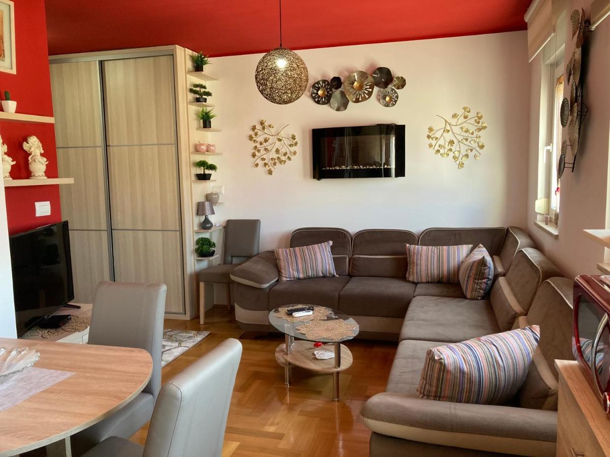Apartment Capriati With Parking Garage Umag Exterior foto